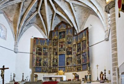 Retablo mayor hispano-flamenco de la Iglesia de la Asunción de Nuestra Señora de Robledo de Chavela, una de las obras más valiosas del patrimonio artístico madrileño.