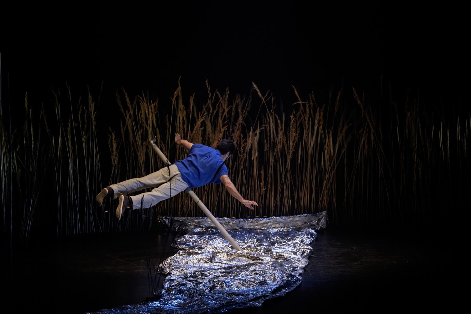 PA(i)YSAGE(n)S de la compañía franco-portuguesa O Último Momento