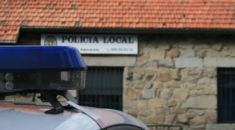 Policía