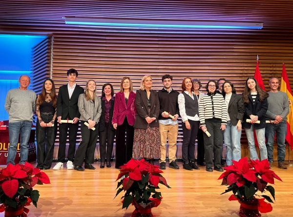 fb2ce7aa-a2b3-4da4-9862-ba33243a510a (1)