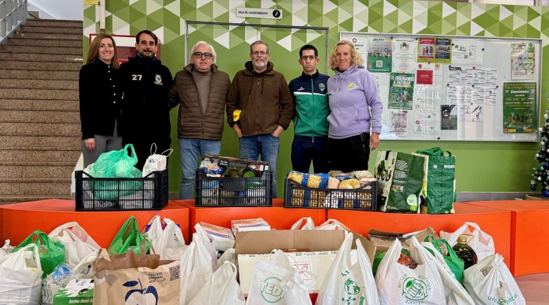 Entrega de alimentos donados