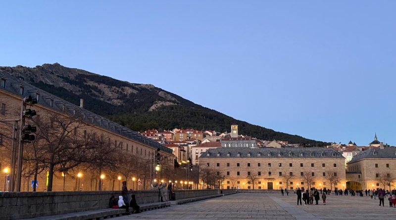 00-ILUMINACIÓN NOCTURNA EN SAN LORENZO DE EL ESCORIAL