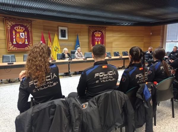 Toma posesión 10 nuevos policías. 20-1-26