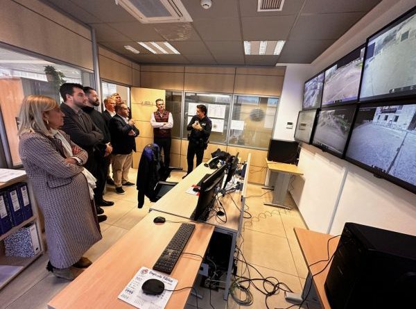 164de854-e40b-45e4-bda9-7a37d1fa4ac0