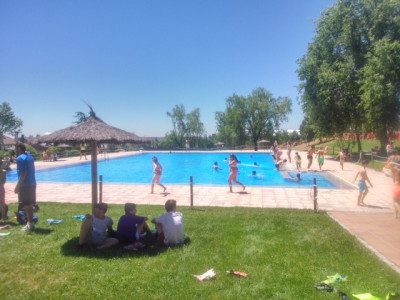 inauguración piscina 22-6-16 13 17 12