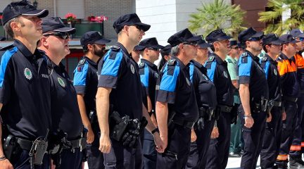 Galapagar reconoce la «profesionalidad y espíritu de servicio» de la Policía con un homenaje y la entrega de distinciones