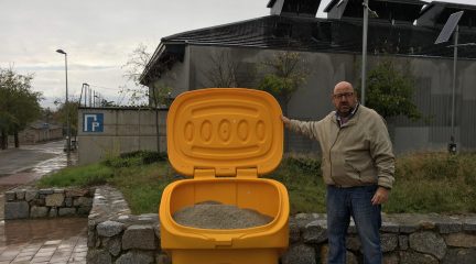 El Ayuntamiento de Colmenarejo instala ocho arcones de sal para Inclemencias Invernales