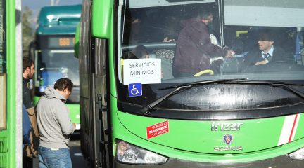 Ahora sí: definitivamente desconvocada la huelga en Autobuses Larrea tras la última reunión entre Comité de Empresa y Grupo Avanza