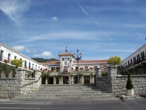 ayuntamiento-hoyo-de-manzanares-41355518