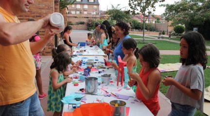Los «martes divertidos» vuelven a Valdemorillo con talleres de creatividad para niños y padres