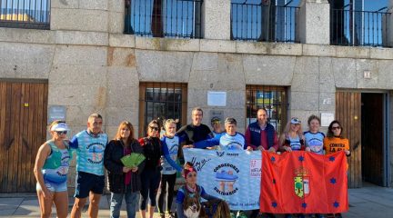 Los atletas de «Corredores Solidarios» hacen escala en Robledo de Chavela
