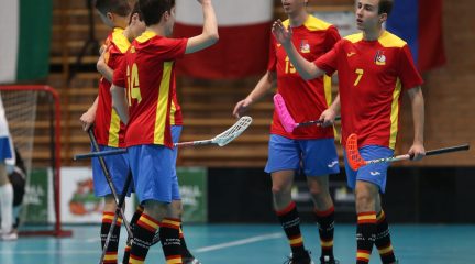 España debuta con victoria ante Italia (7-3) en el clasificatorio para el Mundial de Floorball sub-19 que se disputa en El Escorial