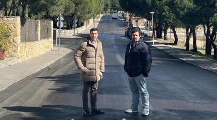 Terminan los trabajos de asfaltado en varias urbanizaciones de Valdemorillo y la mejora del acceso a El Paraíso