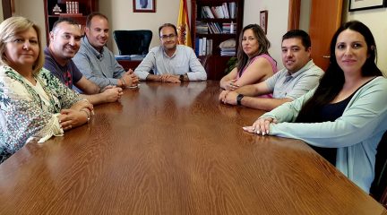 El alcalde de Los Molinos, Antonio Coello, anuncia las delegaciones de su nuevo equipo de Gobierno