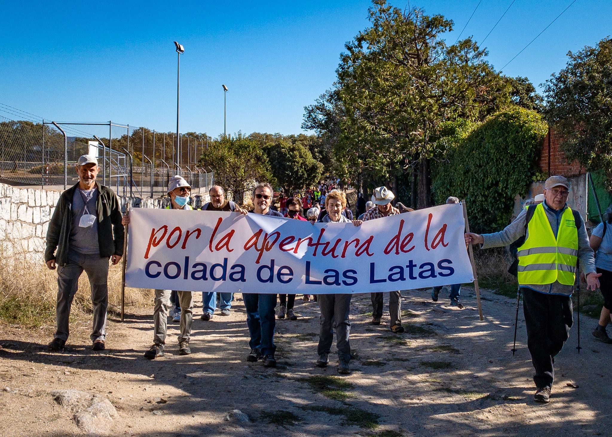 Imagen de archivo de una de las marchas reivindicativas pidiendo la apertura de la Colada de Las Latas