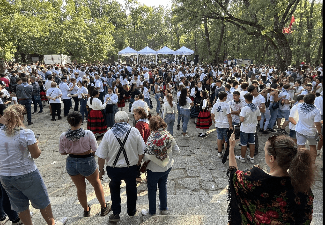 Imagen de la explanada de la Ermita en la Romería del pasado año
