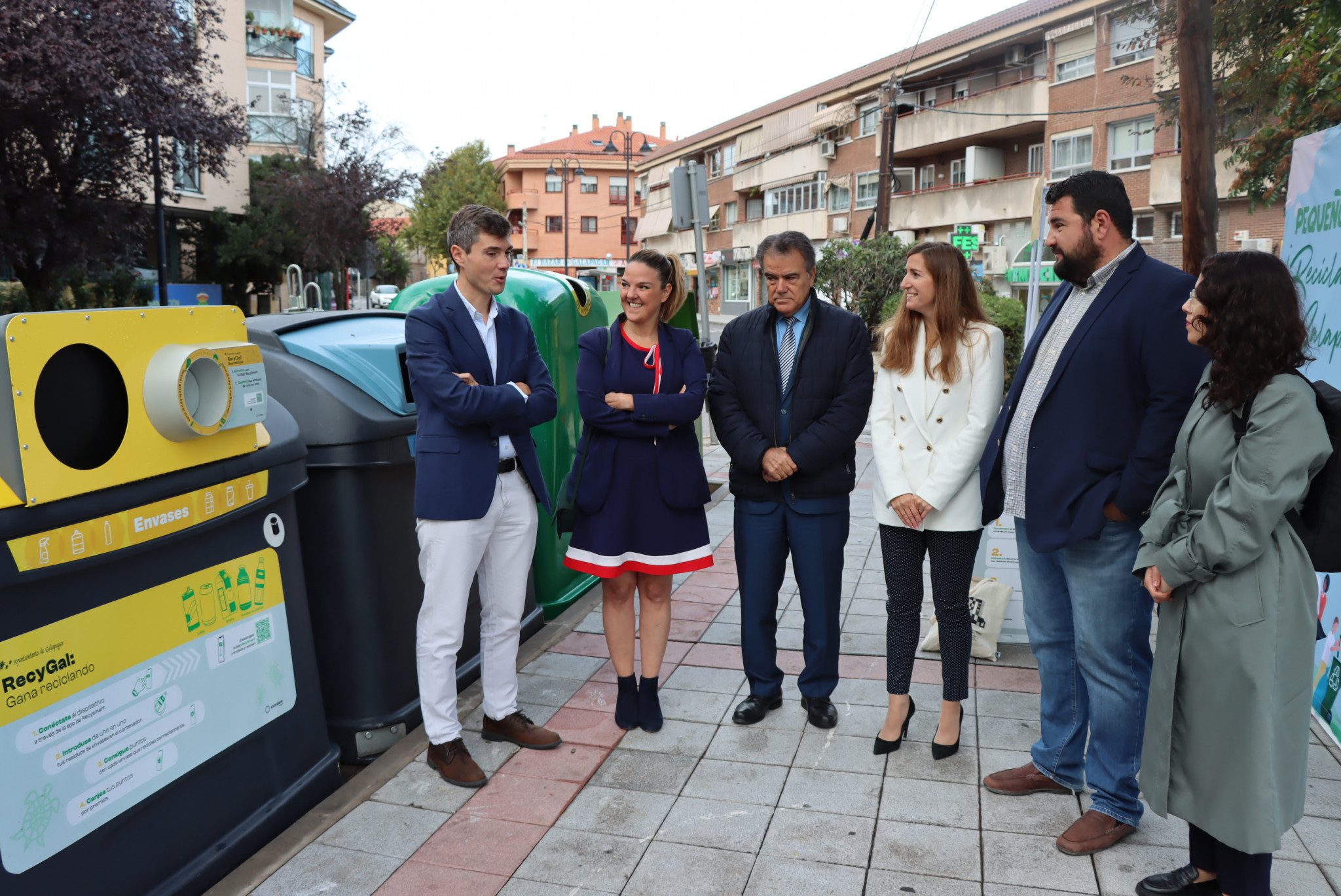 Responsables municipales, con representantes de RecySmart y Govtechlab