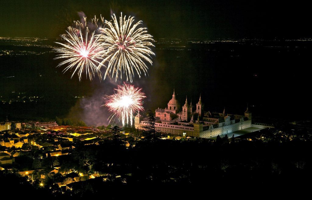 Fuegos artificiales Monasterio San Lorenzo de El Escorial