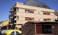 El Ayuntamiento de Collado Villalba desaloja un edificio ocupado en la calle Trinidad 19 por “insalubridad e inseguridad”