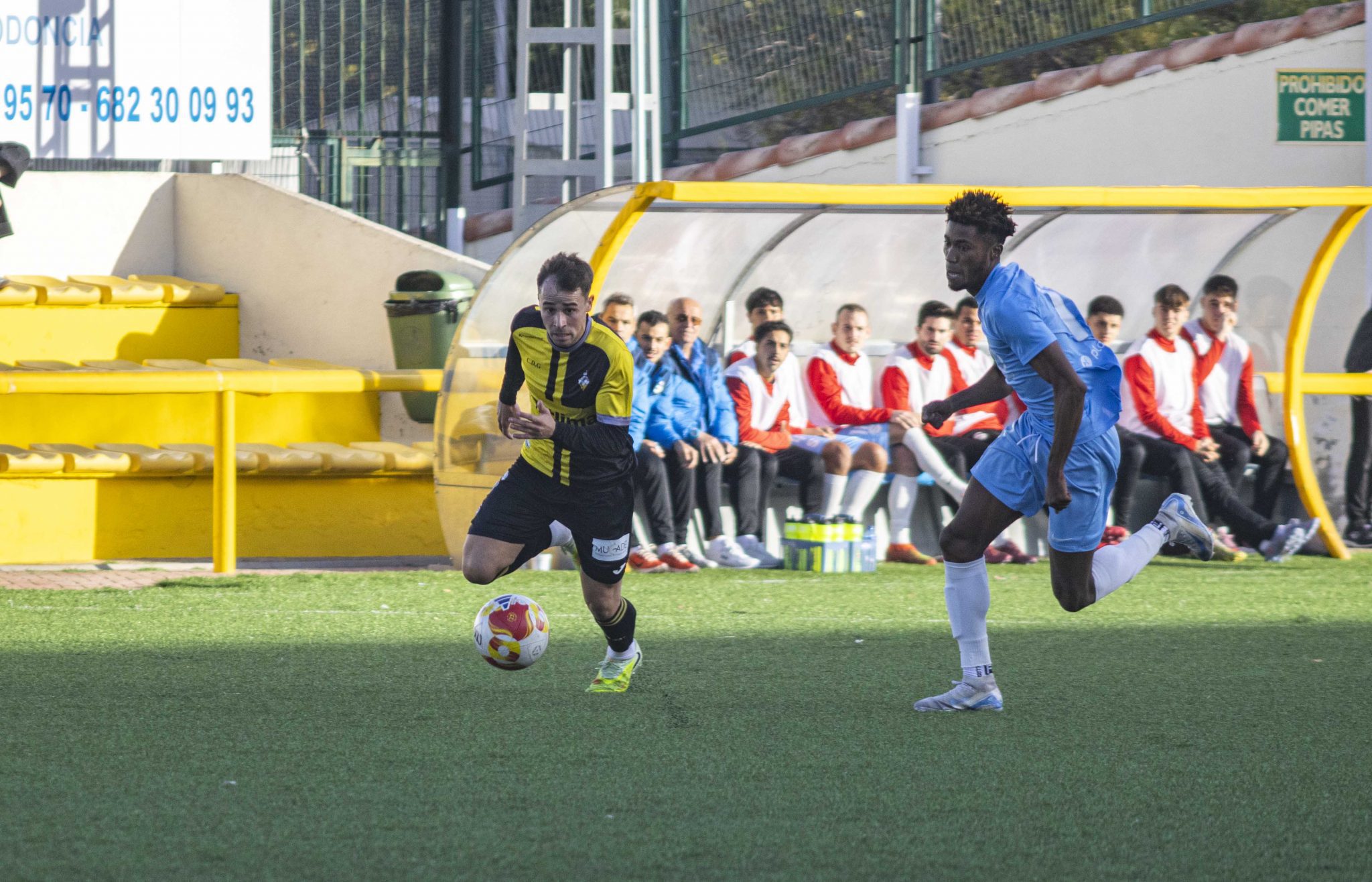 Figueroa enfila con velocidad hacia la portería