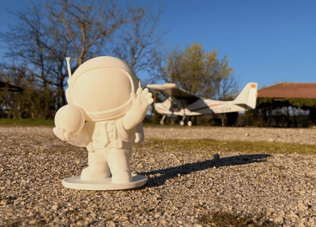 Moxi, la mascota oficial del equipo MoonX