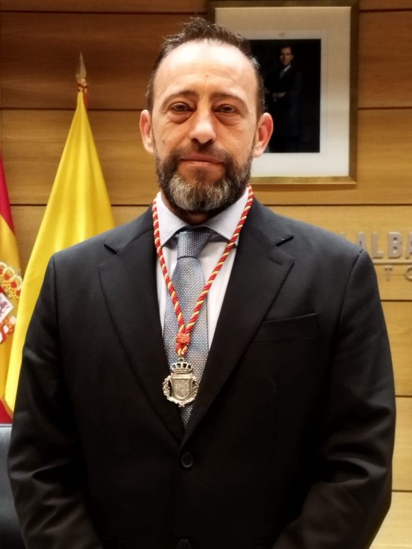 Retrato oficial de Ricardo Bodega, nuevo concejal del Ayuntamiento de Collado Villalba tras la remodelación del Gobierno.