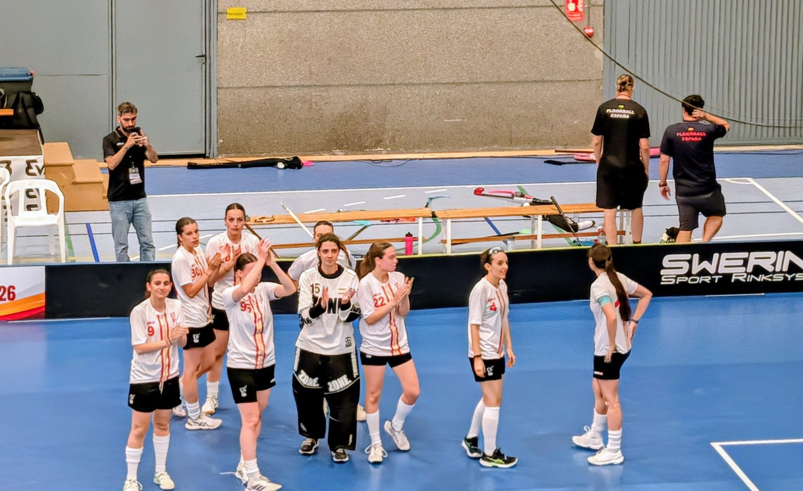 Jugadoras de la selección española de floorball