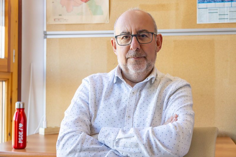 El portavoz del PSOE de Torrelodones, Víctor Ibáñez