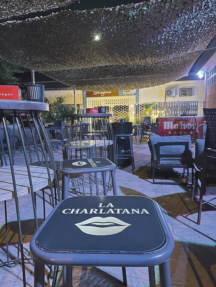 La Charlatana