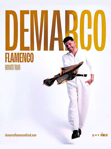 Cartel promocional de Demarco Flamenco vestido de blanco sosteniendo un pañuelo sobre fondo claro con letras doradas.