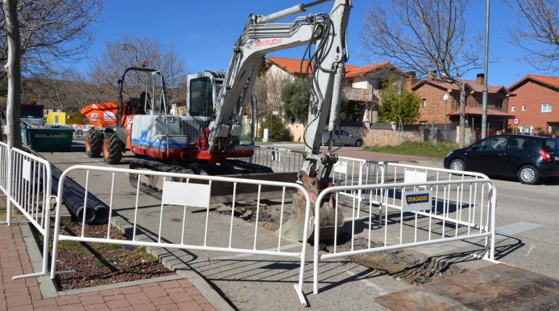 0DC153E0-8EC7-4D7D-98C1-4FEAEC038A81