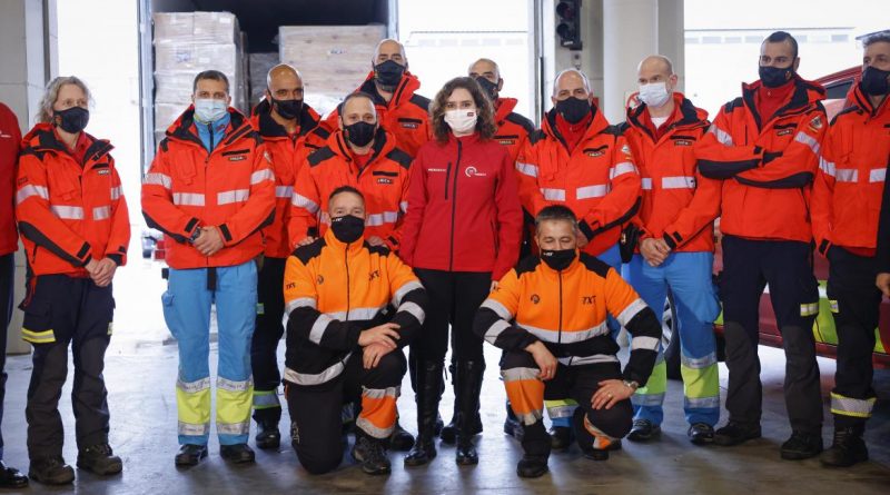 isabel_diaz_ayuso_bomberos_ericam_ucrania_-_4
