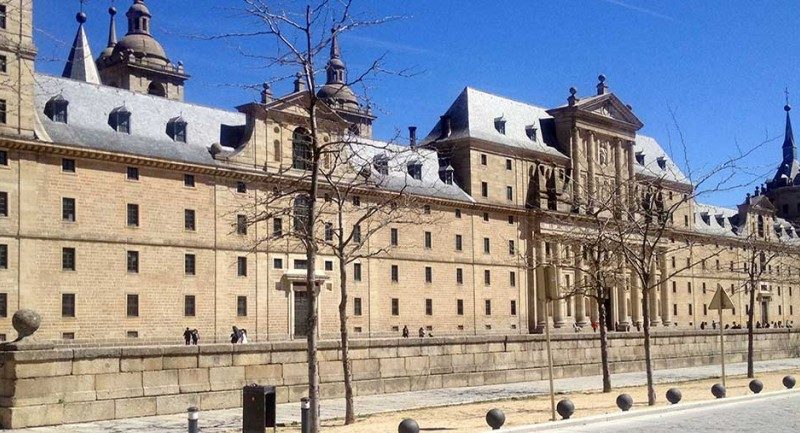 monasterio-del-escorial-1024x433