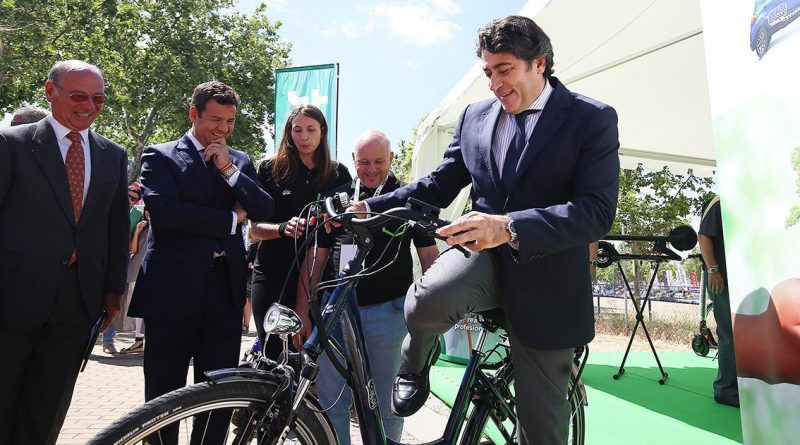 9E9A8E62-B814-465D-BF72-EEEB7C49C82F