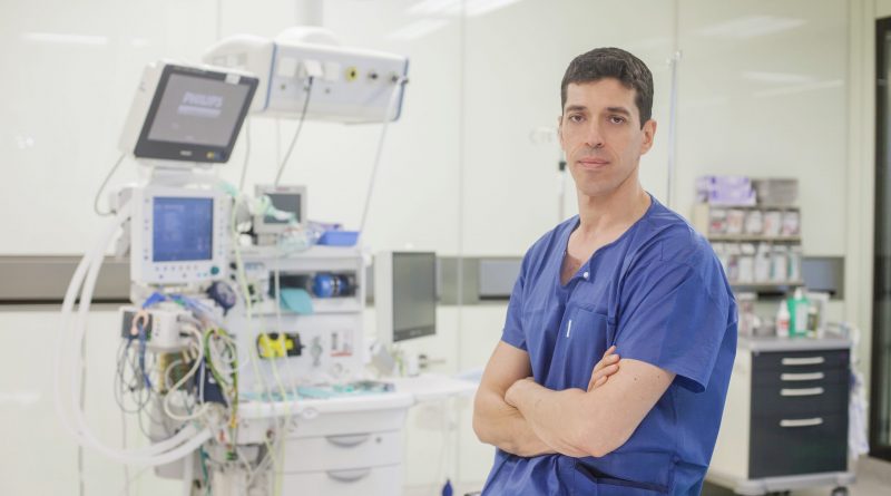 Dr Gonzalo Samitier en Quirófano HGV