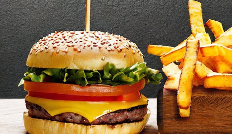 Champions_burguer_ abril