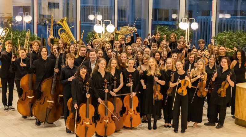 Orquesta-sinfonica-Tapiola-Youth-Symphony-en-el-Teatro-de-Moralzarzal-el-14-de-octubre