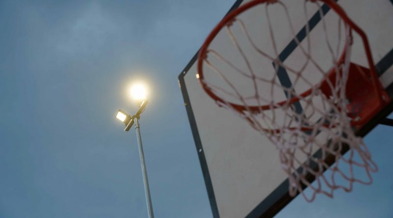 Iluminación pistas deportivas