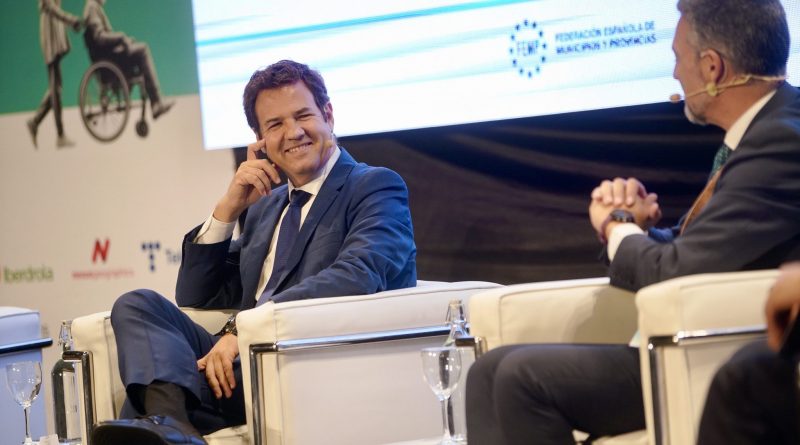 De la Uz presidente RECI