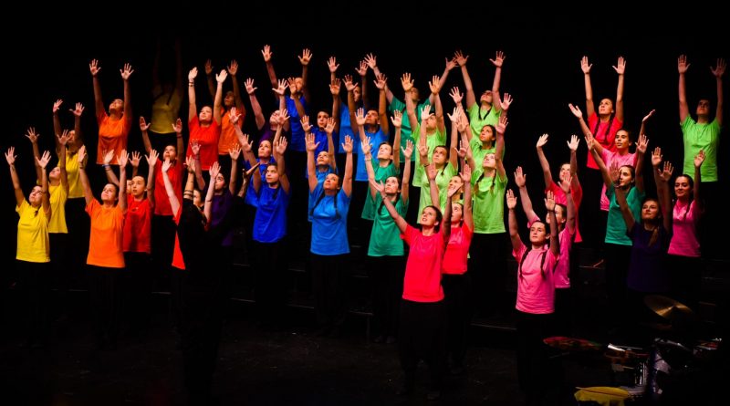 BRILLANDO EN EL CIELO