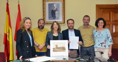 Firma del convenio entre el Ayuntamiento de Guadarrama y el Hospital