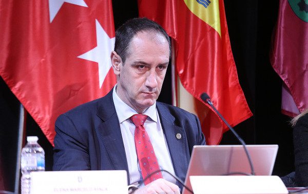 El alcalde de Alpedrete, Juan Rodríguez, en un Pleno del pasado mes de enero