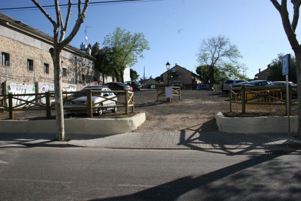 Parcela donde se ubicará el futuro parking de la estación de tren de Torrelodones