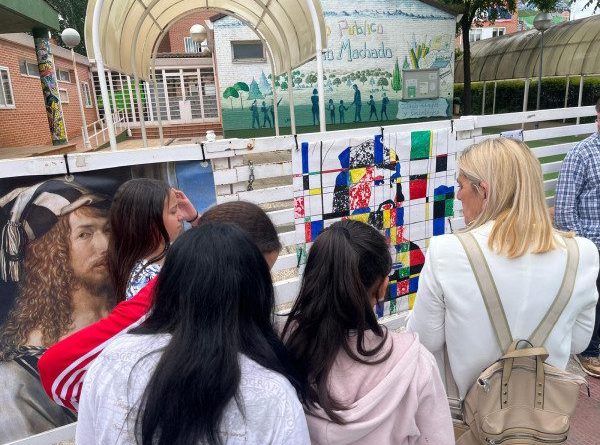 Visita alcaldesa Visualiza Arte 2024 6