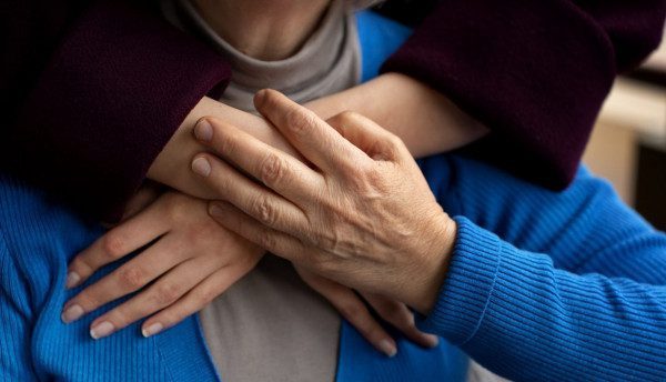 Servicio-de-acompanamiento-y-apoyo-a-personas-mayores-fragiles-en-Moralzarzal
