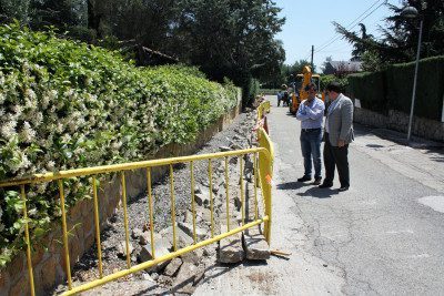 Daniel Perez visita obras asfaltado