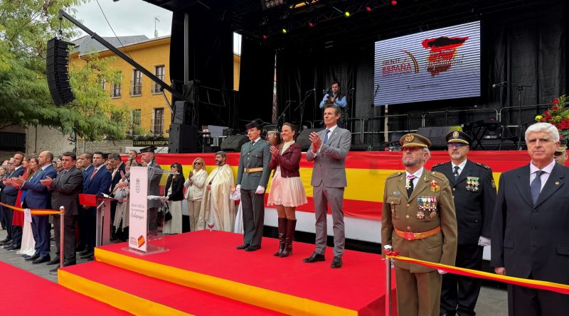 acto 12 de octubre autoridades