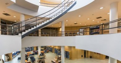BIBLIOTECA LEON TOLSTOI
