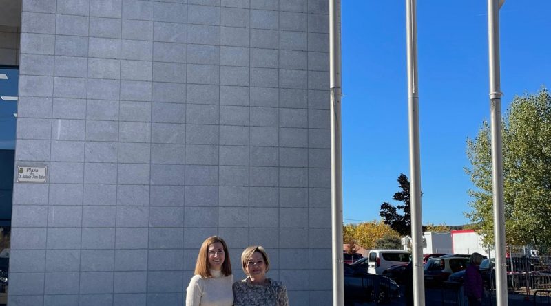 Paloma Lorenzo junto a Carmen González (002)