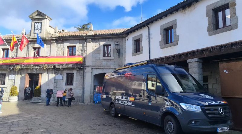 POLICIA NACIONAL VISITA